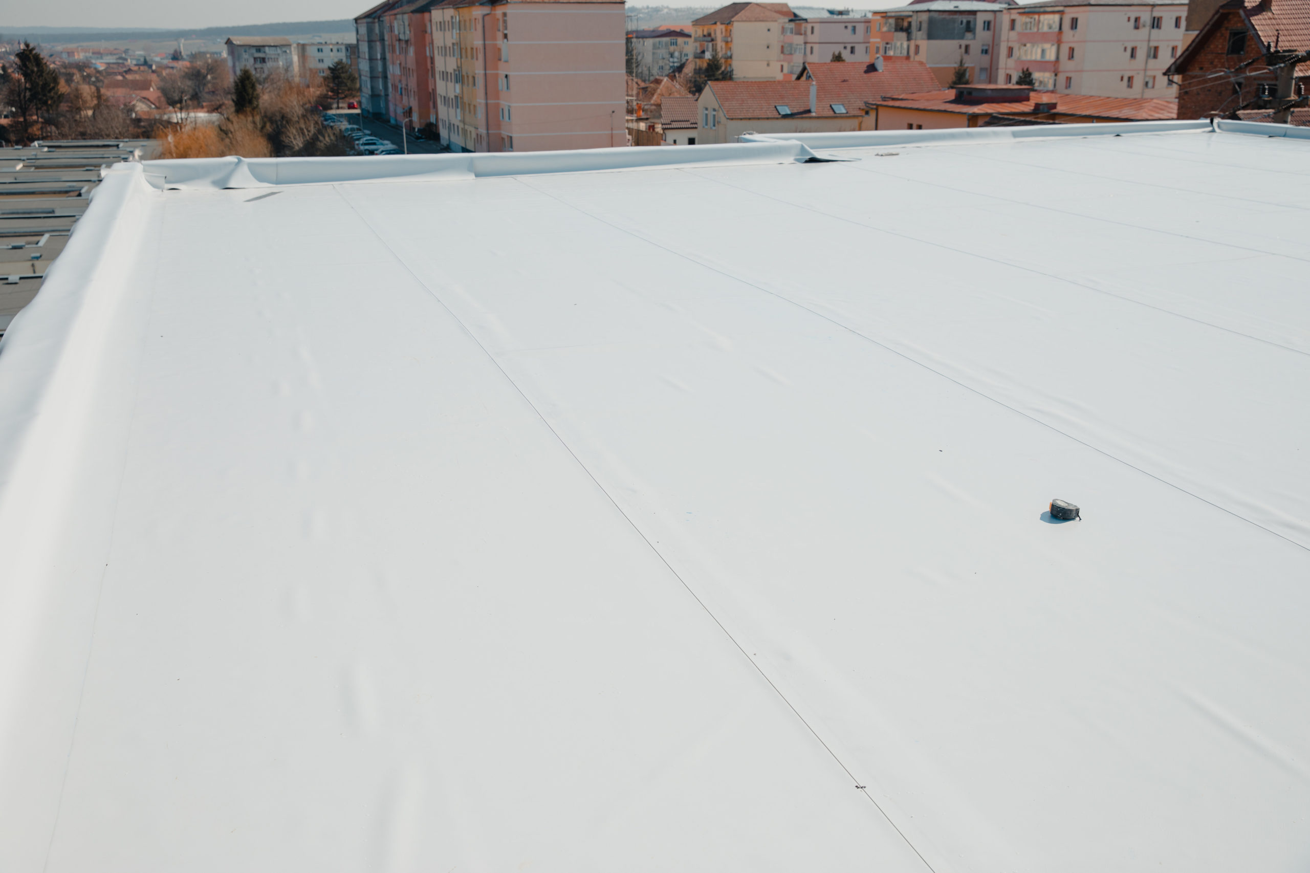Flat roof with hot air welded pvc membrane waterproofing for bal